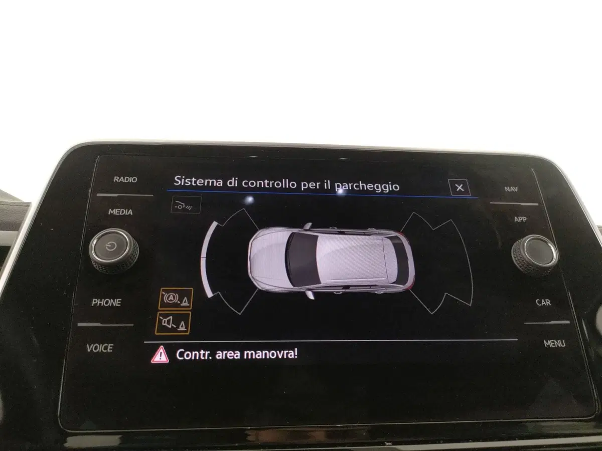 Volkswagen T-Roc usata a Napoli (15)