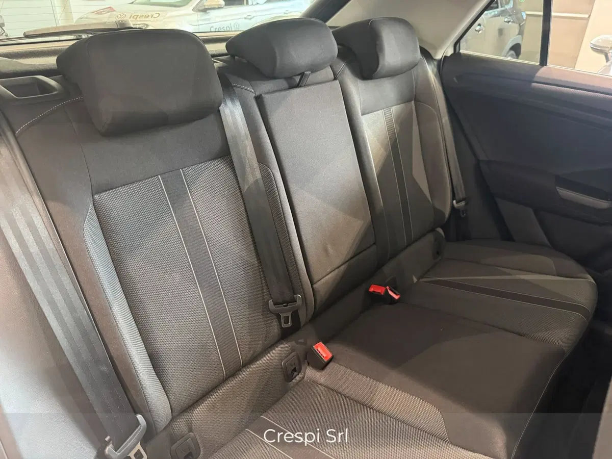 Volkswagen T-Roc usata a Varese (12)