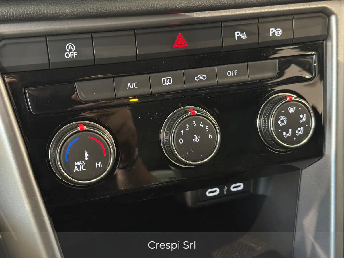 Volkswagen T-Roc usata a Varese (15)