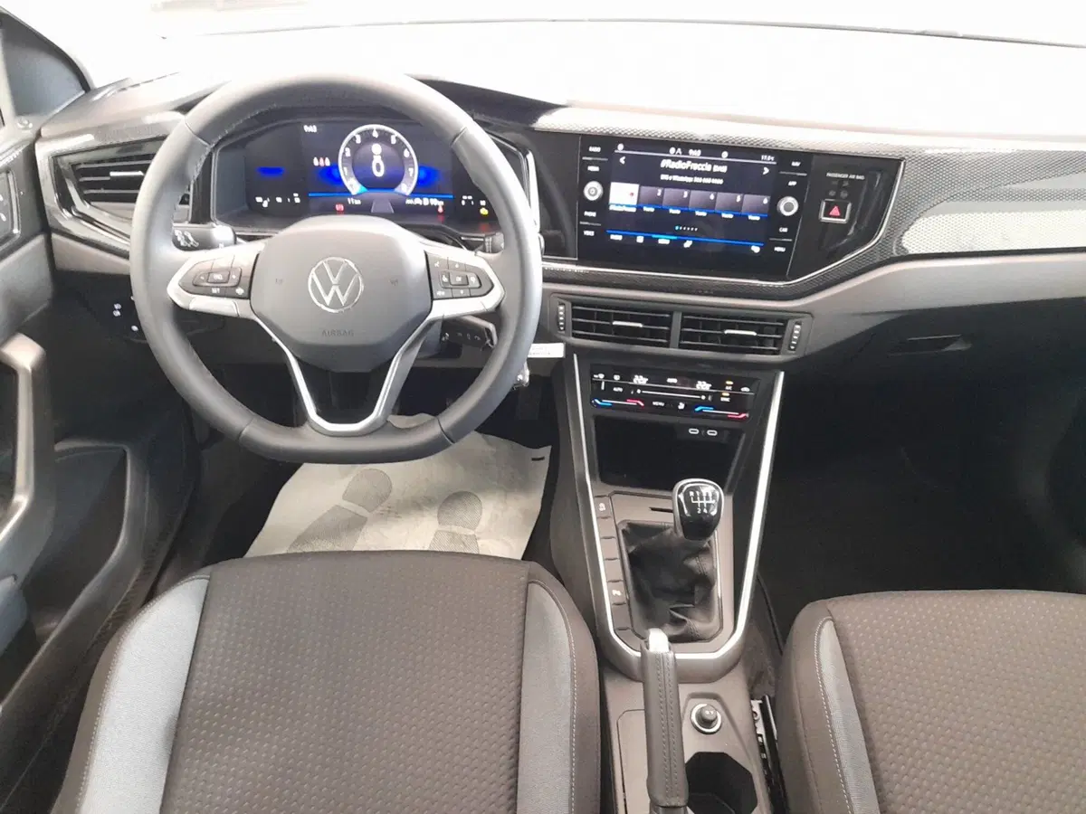 Volkswagen Polo nuova a Bologna (16)