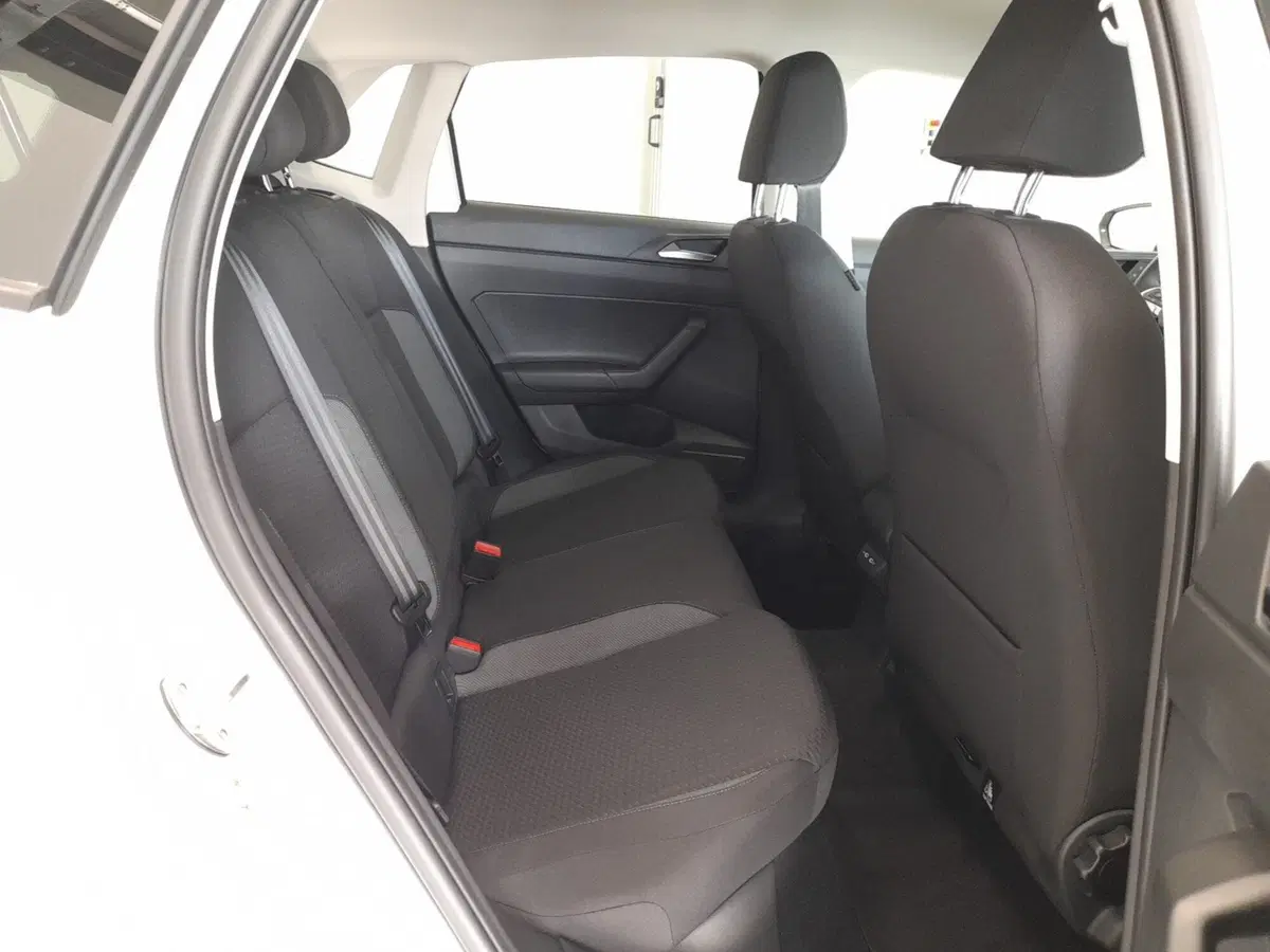 Volkswagen Polo nuova a Bologna (17)
