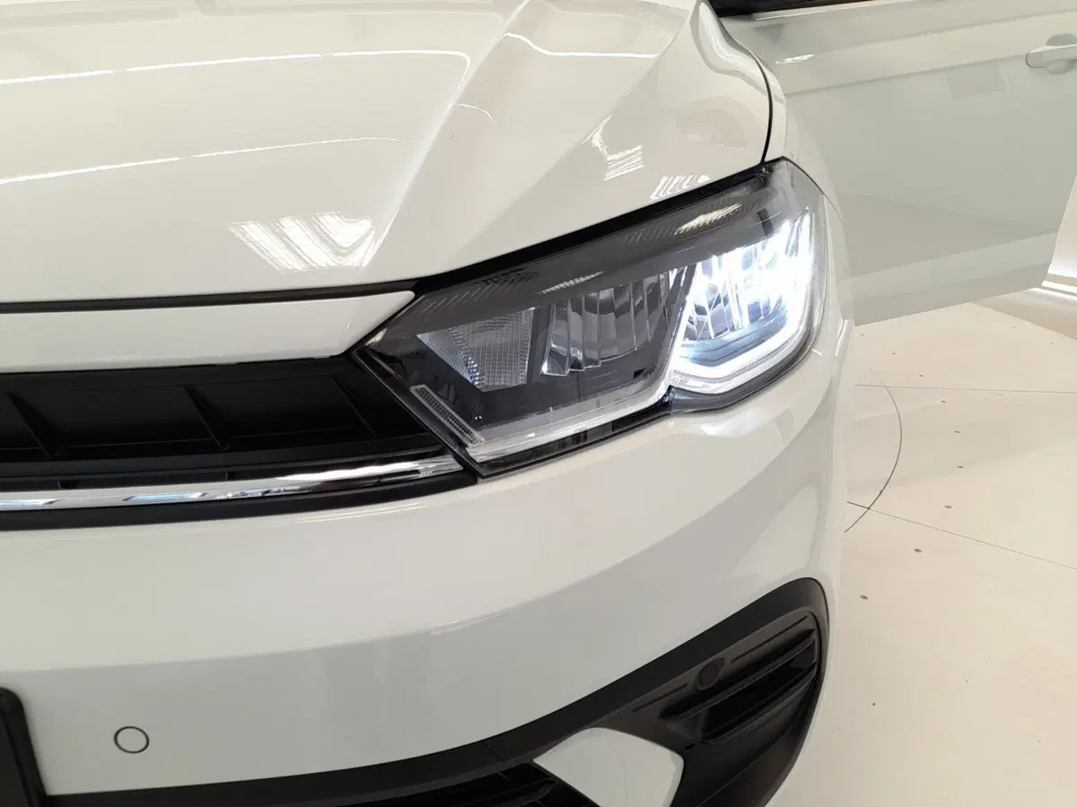 Volkswagen Polo nuova a Bologna (7)