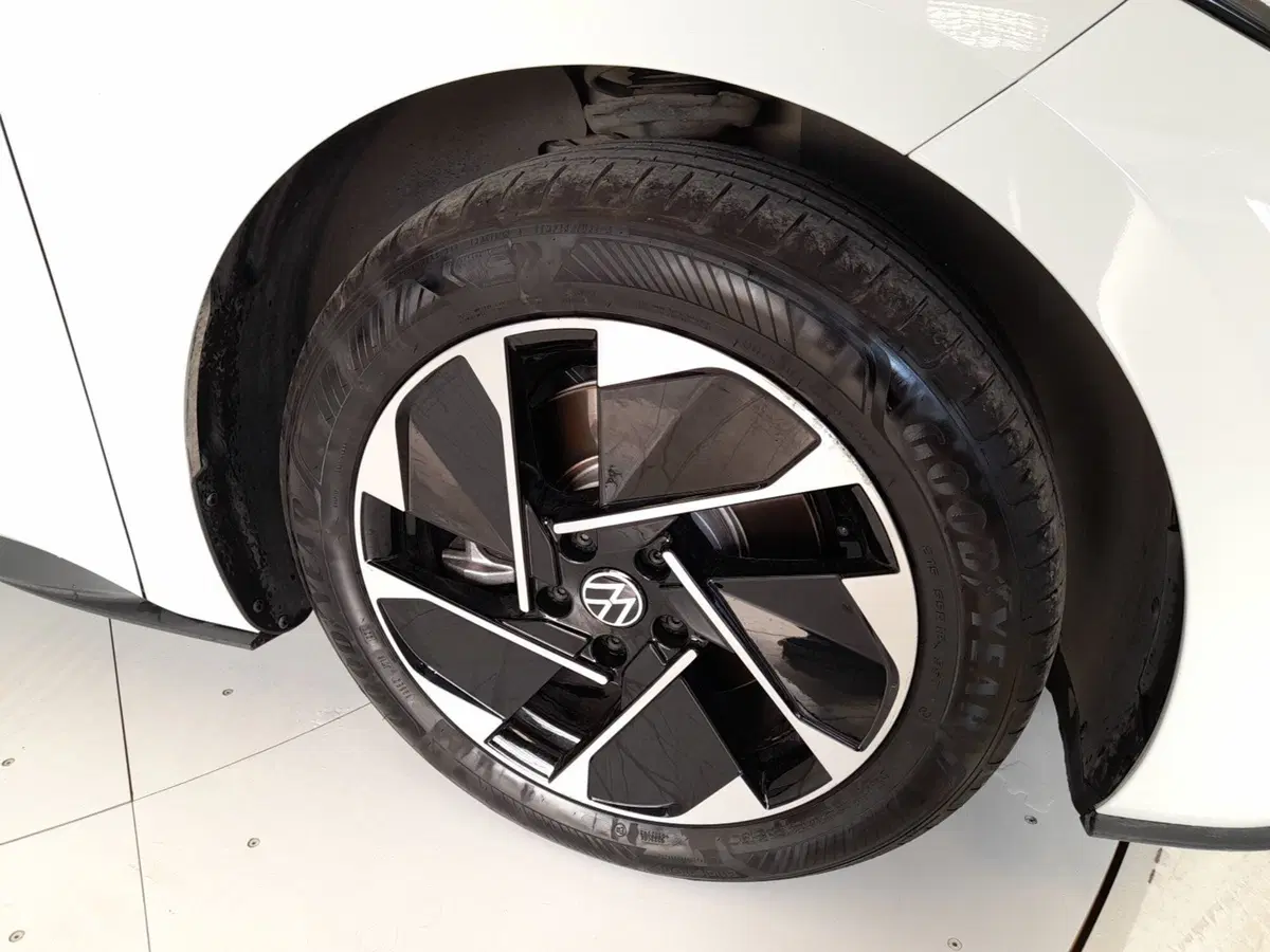 Volkswagen ID.3 usata a Bologna (7)