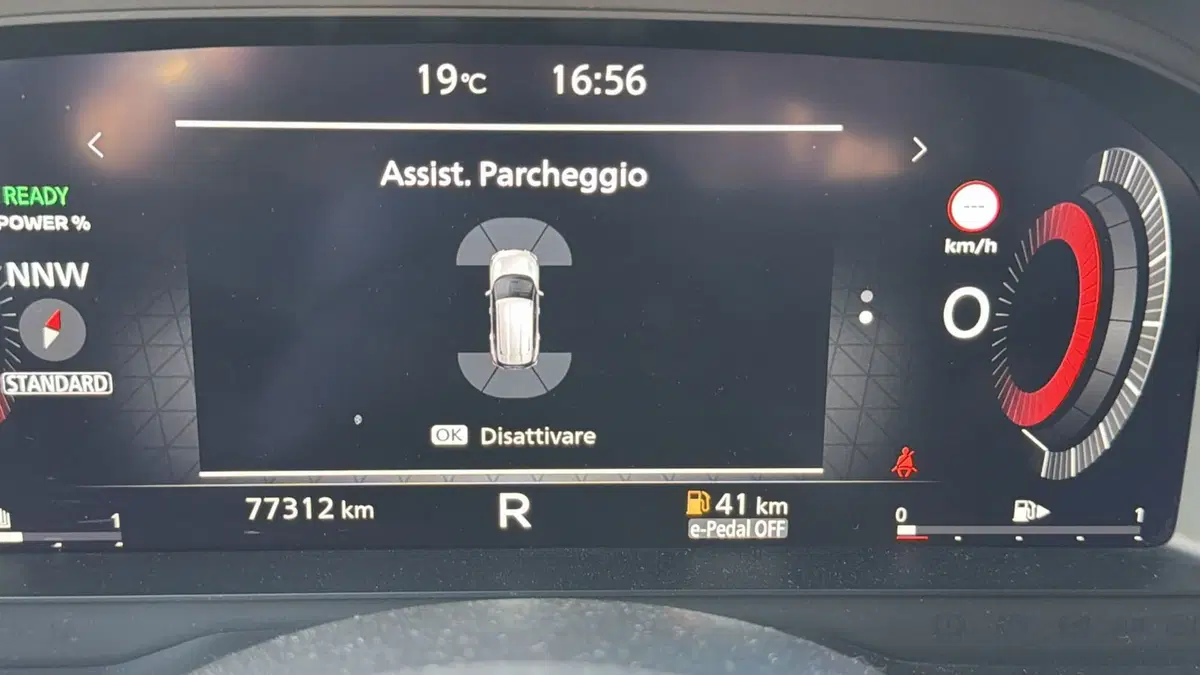Nissan X-Trail usata a Roma (9)