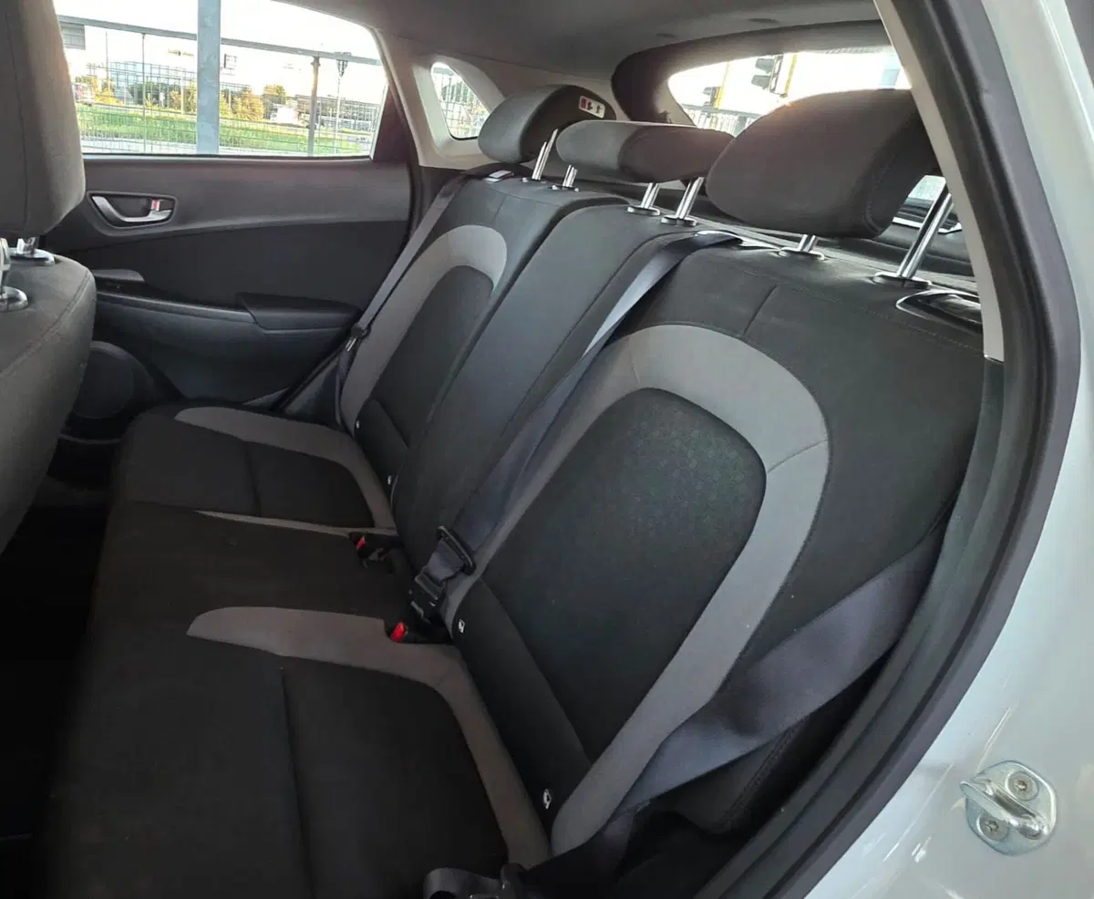 Hyundai Kona usata a Firenze (12)