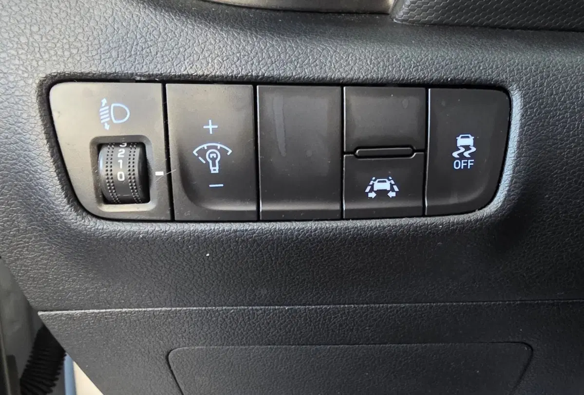 Hyundai Kona usata a Firenze (14)