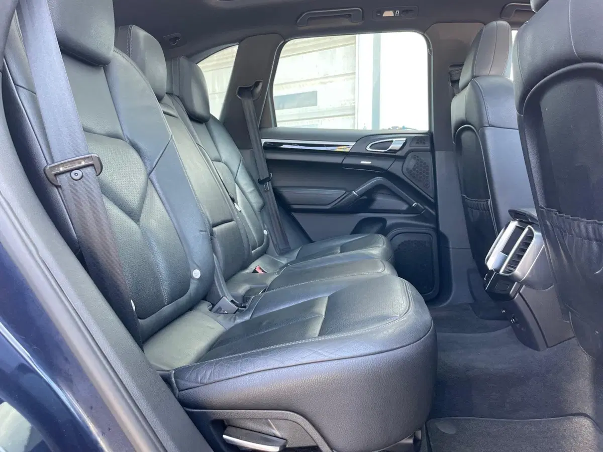 Porsche Cayenne usata a Ancona (19)
