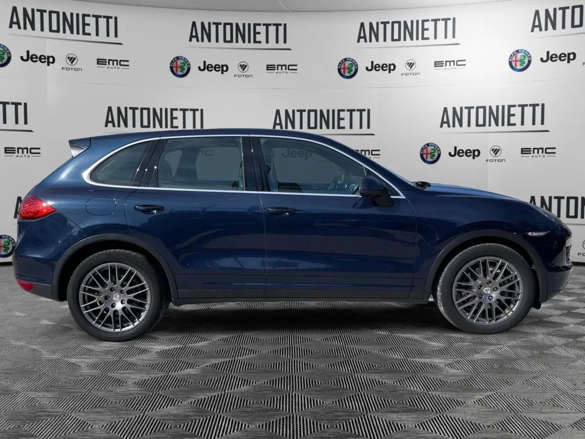 Porsche Cayenne usata a Ancona (4)