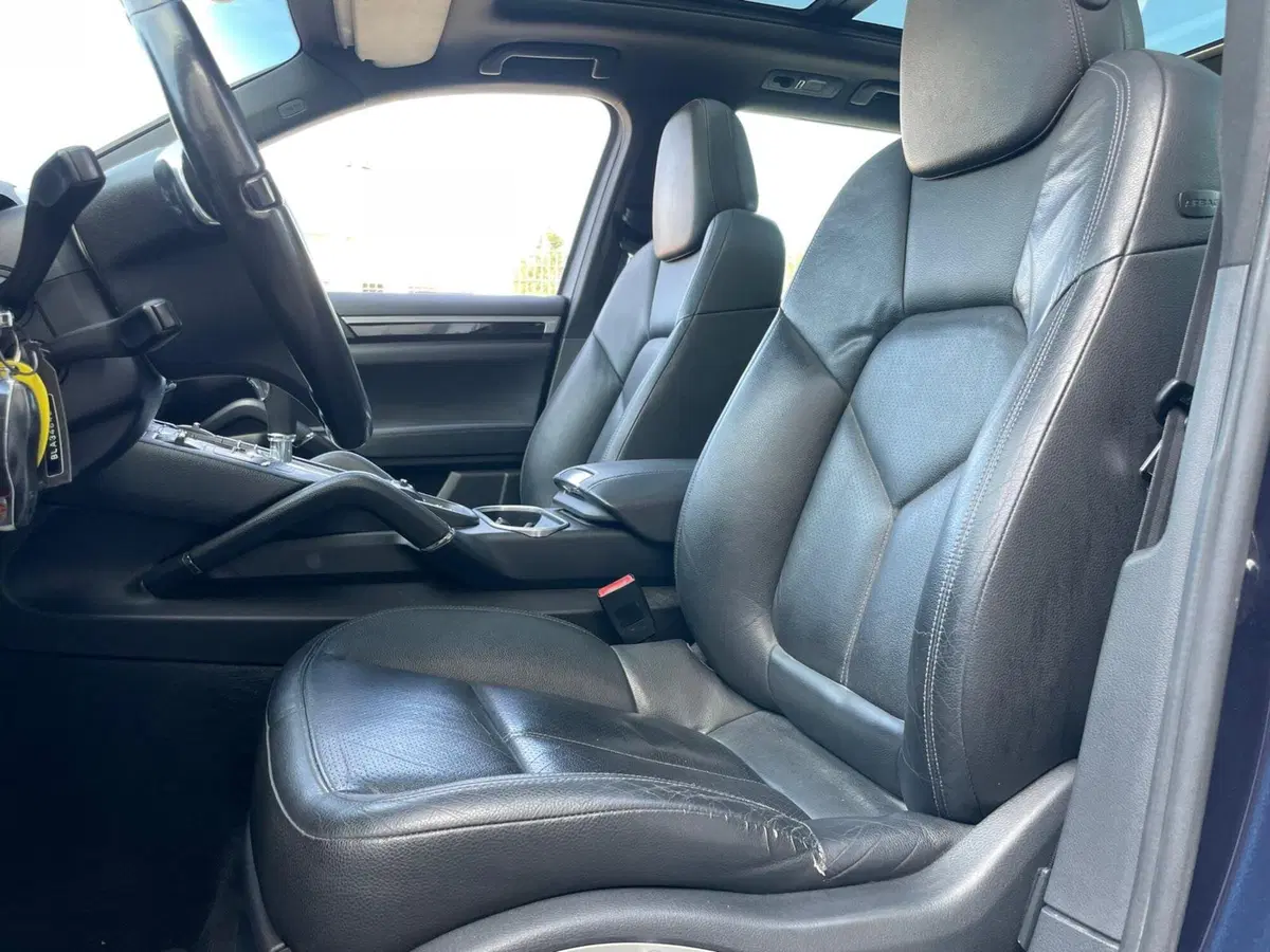 Porsche Cayenne usata a Ancona (9)
