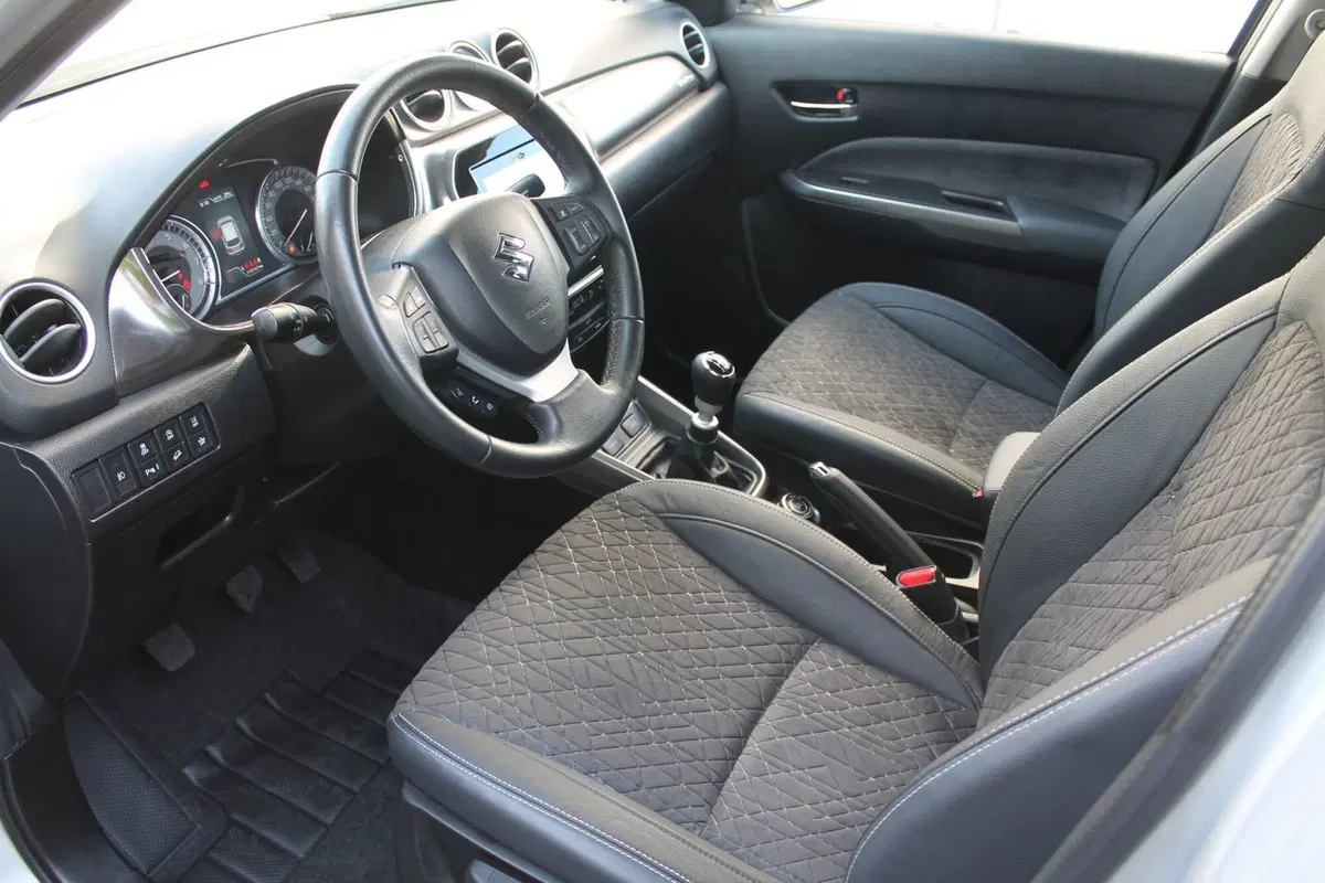 Suzuki Vitara usata a Cuneo (8)