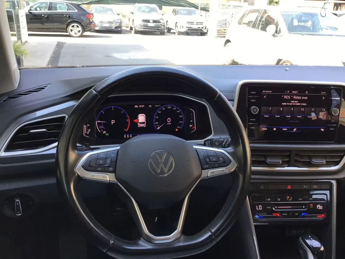 Volkswagen T-Roc usata a Genova (11)