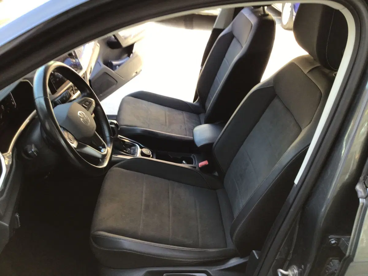 Volkswagen T-Roc usata a Genova (14)