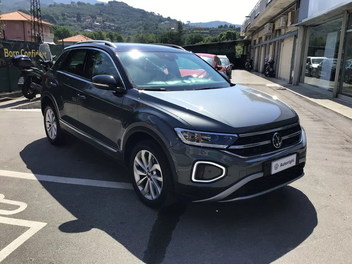 Volkswagen T-Roc usata a Genova (3)
