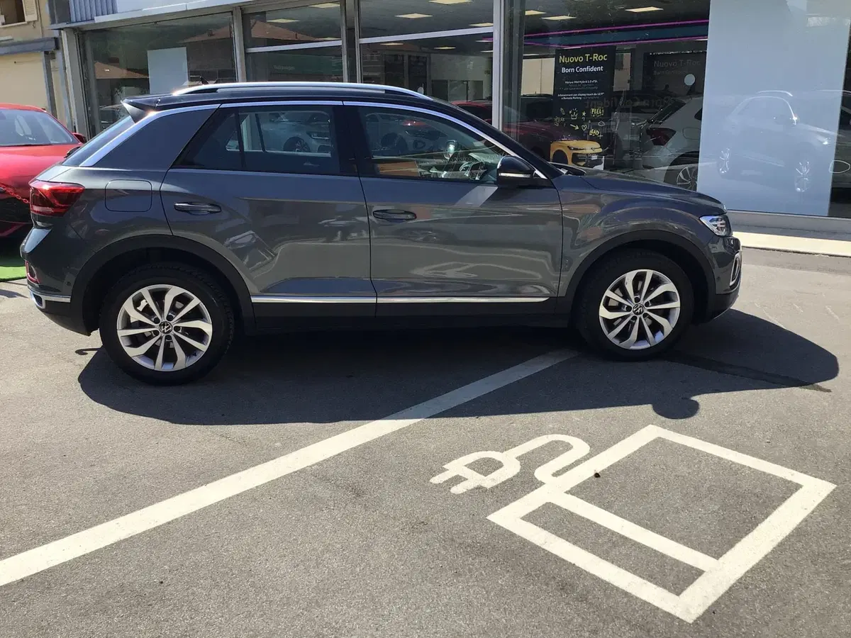 Volkswagen T-Roc usata a Genova (4)