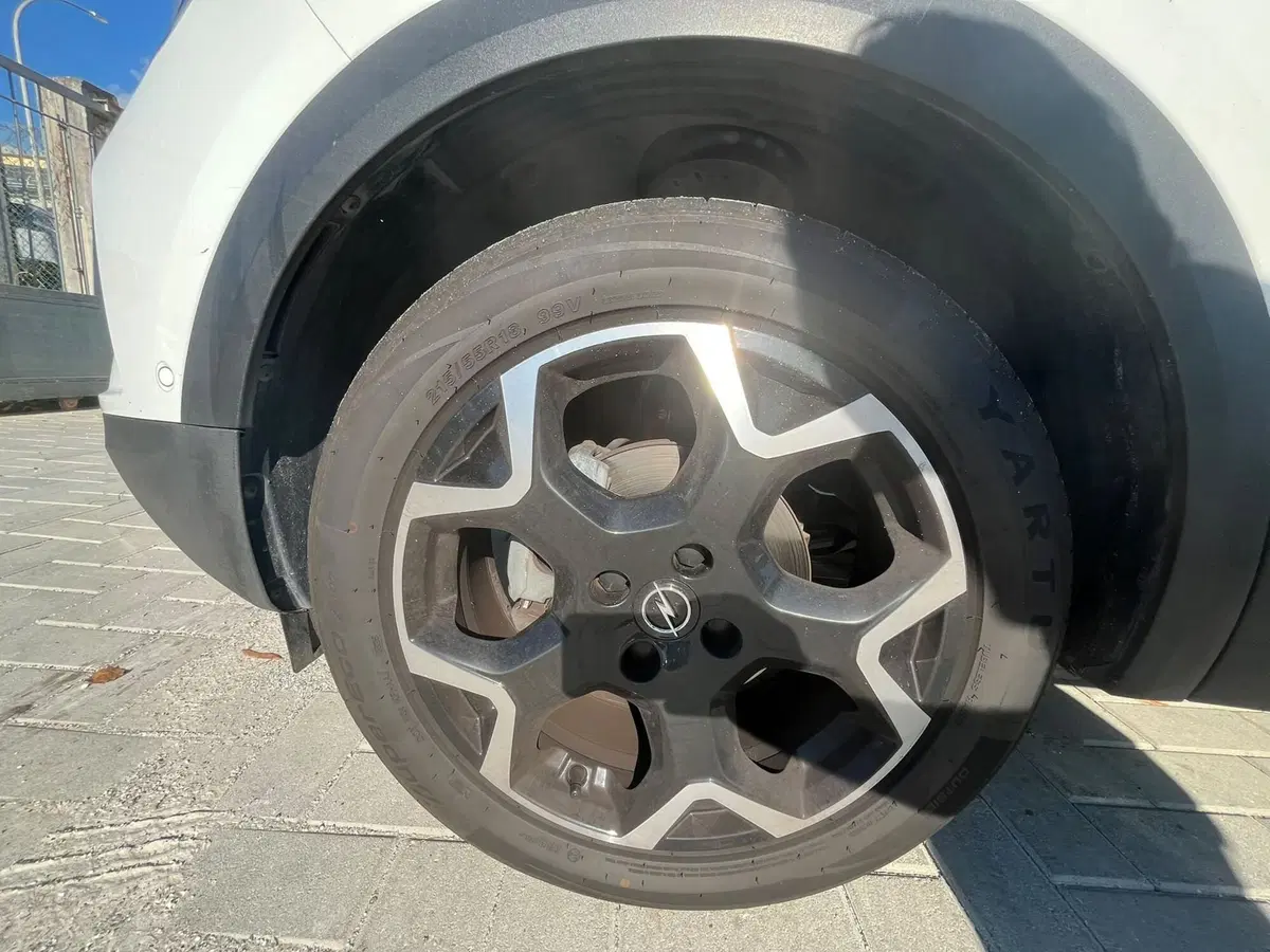 Opel Mokka usata a Massa-Carrara (18)