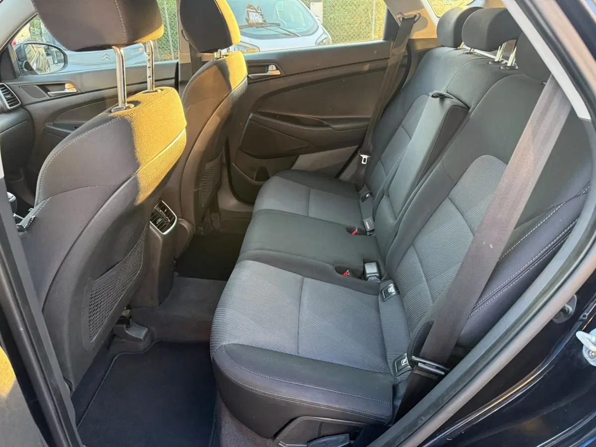 Hyundai Tucson usata a Massa-Carrara (11)