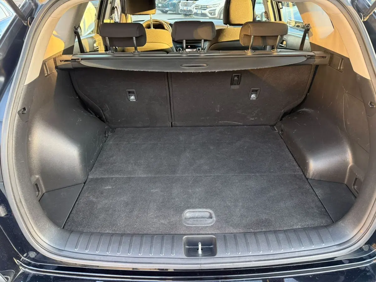 Hyundai Tucson usata a Massa-Carrara (15)