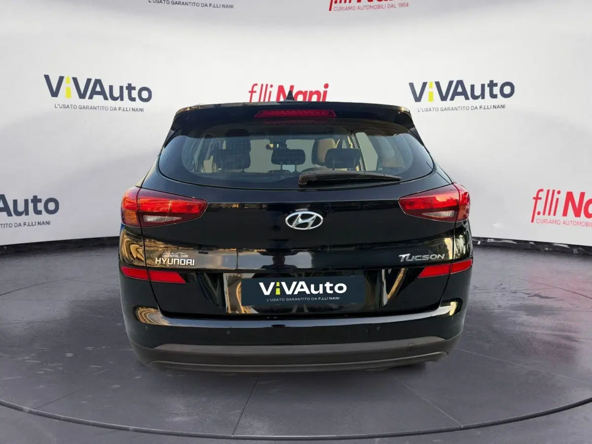 Hyundai Tucson usata a Massa-Carrara (4)