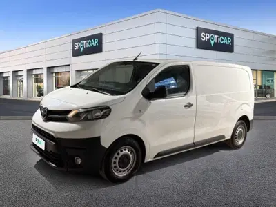 Toyota Proace 2.0D 122CV PL-TN Furgone Medium 4p.14q del 2016 usata a Foggia