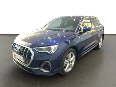 Audi Q3 35 TDI quattro S tronic S line edition del 2024 usata a Triggiano
