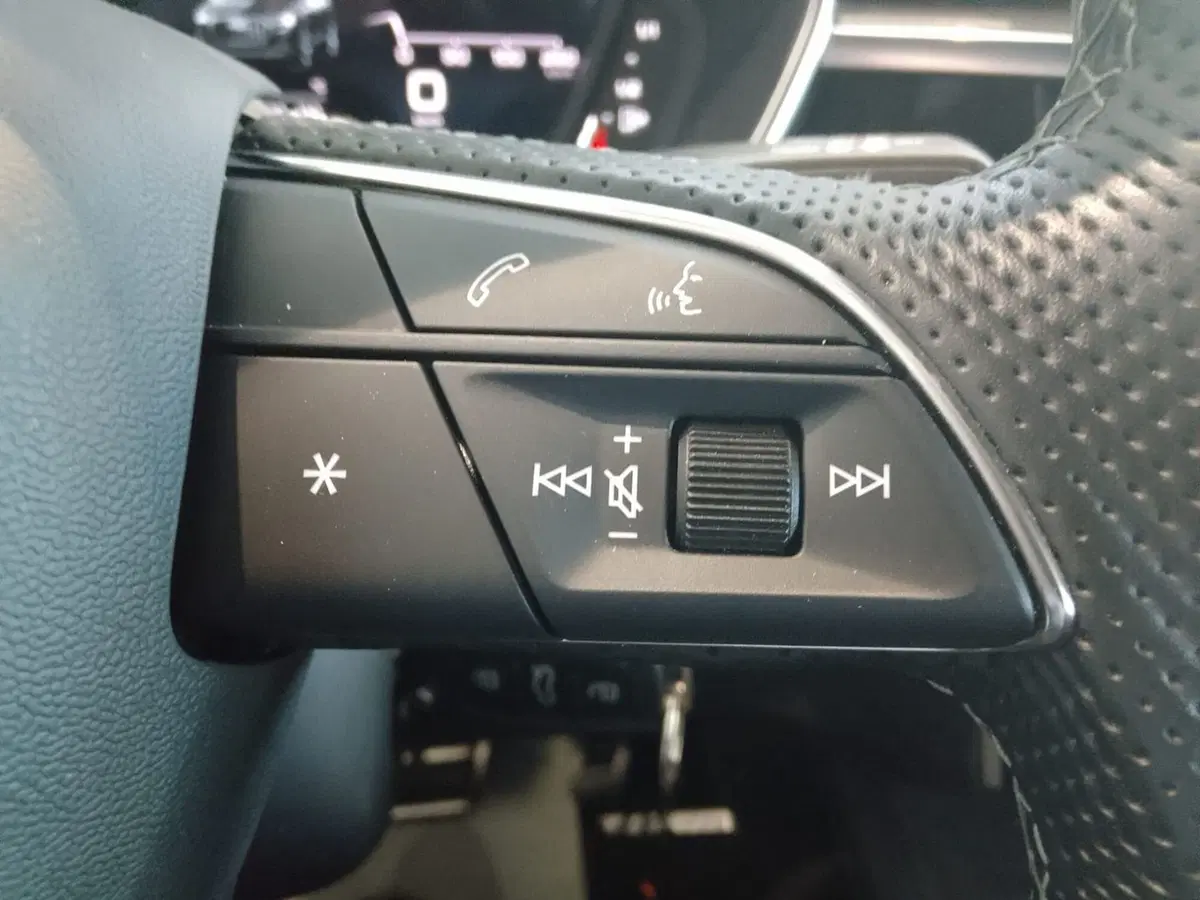Audi Q3 usata a Bari (7)