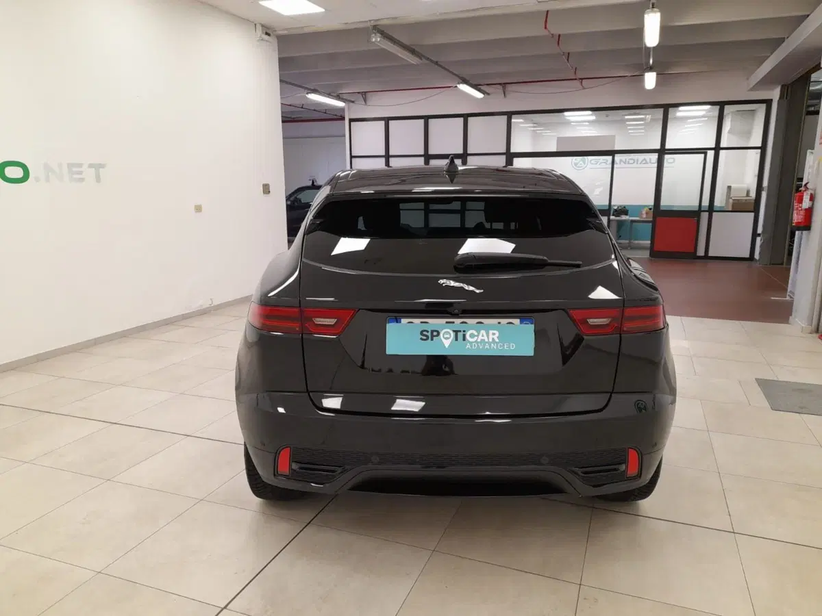 Jaguar E-Pace usata a Alessandria (6)