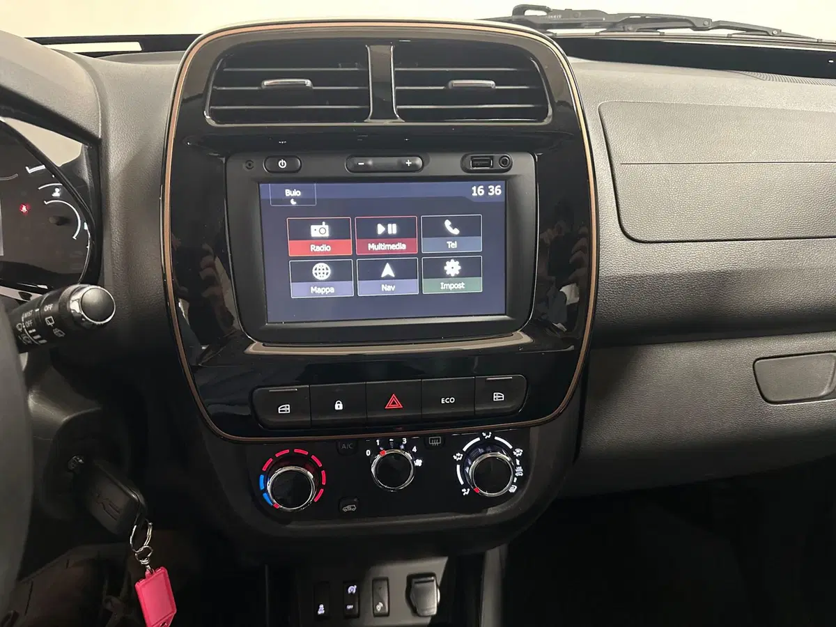 Dacia Spring usata a Novara (18)