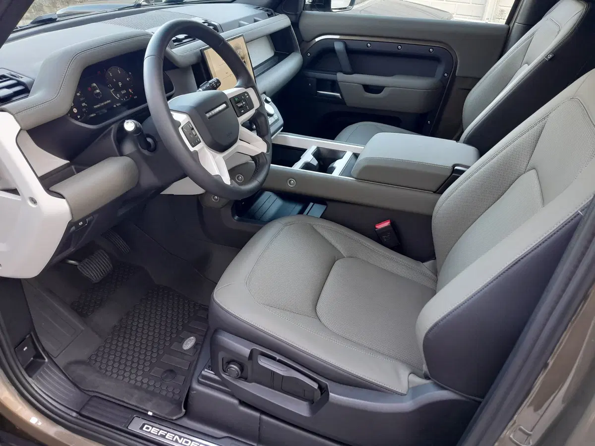 Land Rover Defender usata a Cuneo (16)