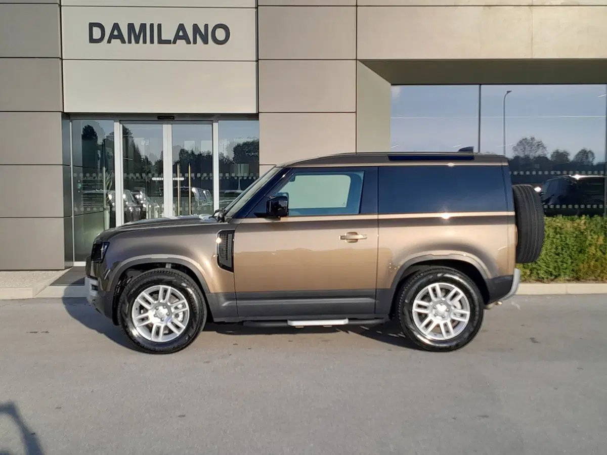 Land Rover Defender usata a Cuneo (4)