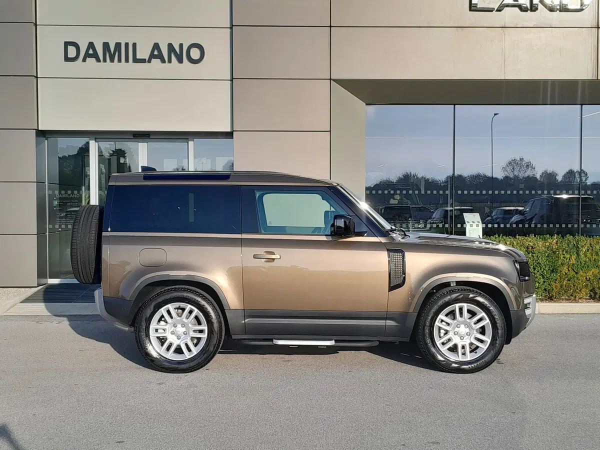 Land Rover Defender usata a Cuneo (5)