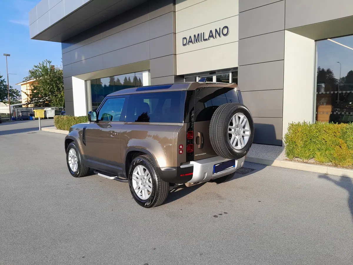 Land Rover Defender usata a Cuneo (6)