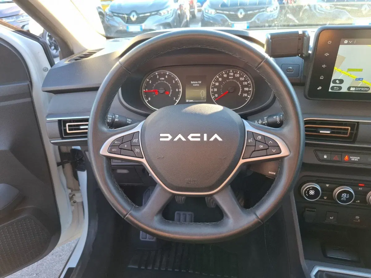 Dacia Sandero usata a Latina (13)