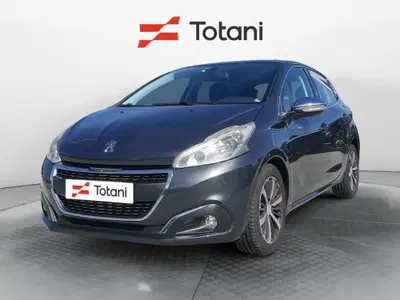 Peugeot 208 75 5 porte Active del 2015 usata a L'Aquila