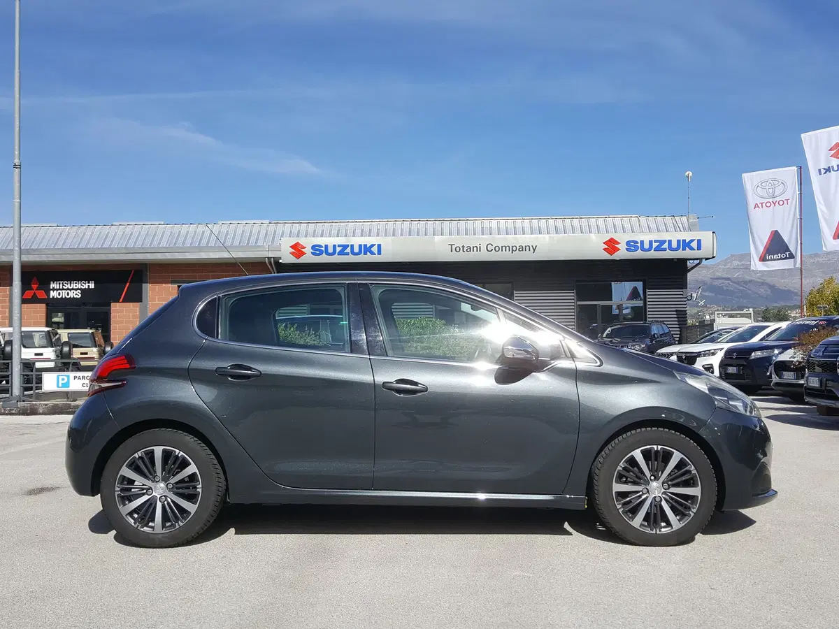 Peugeot 208 usata a L'Aquila (4)