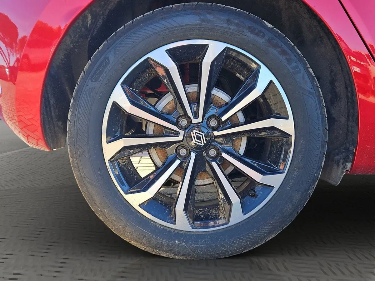 Renault Clio usata a Macerata (11)