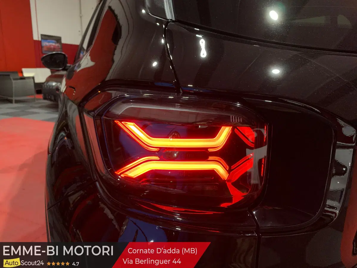 Jeep Avenger nuova a Monza e Brianza (17)
