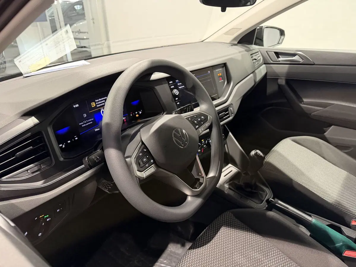 Volkswagen Polo nuova a Genova (8)