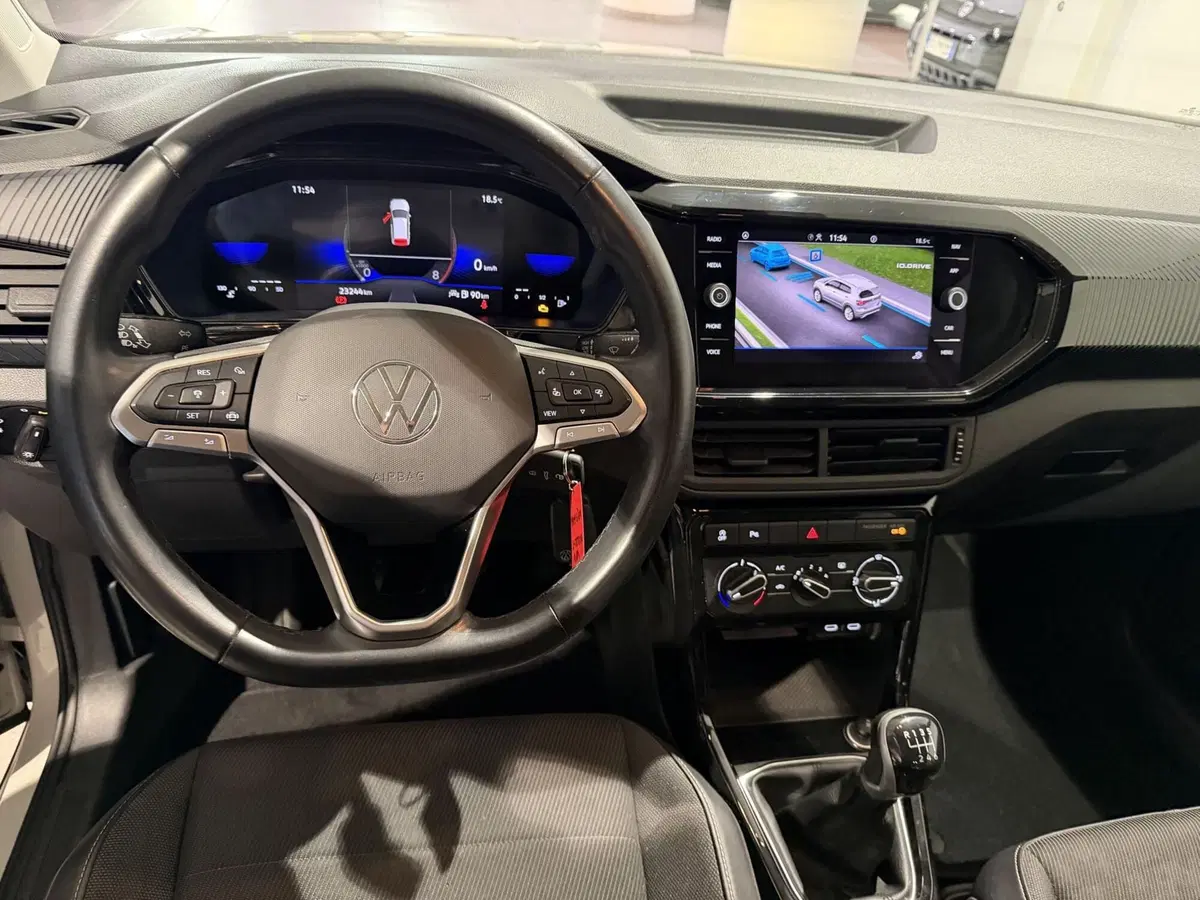 Volkswagen T-Cross usata a Genova (11)