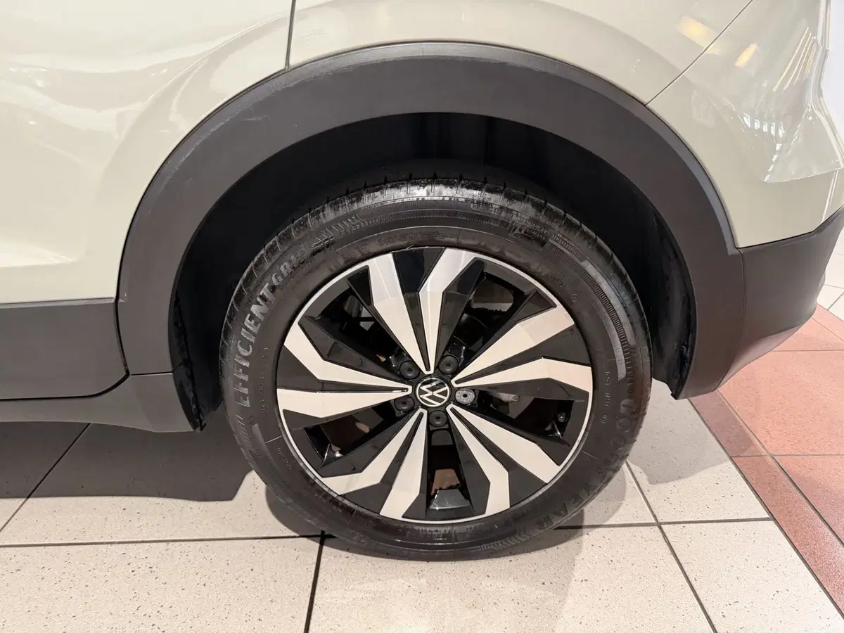 Volkswagen T-Cross usata a Genova (14)