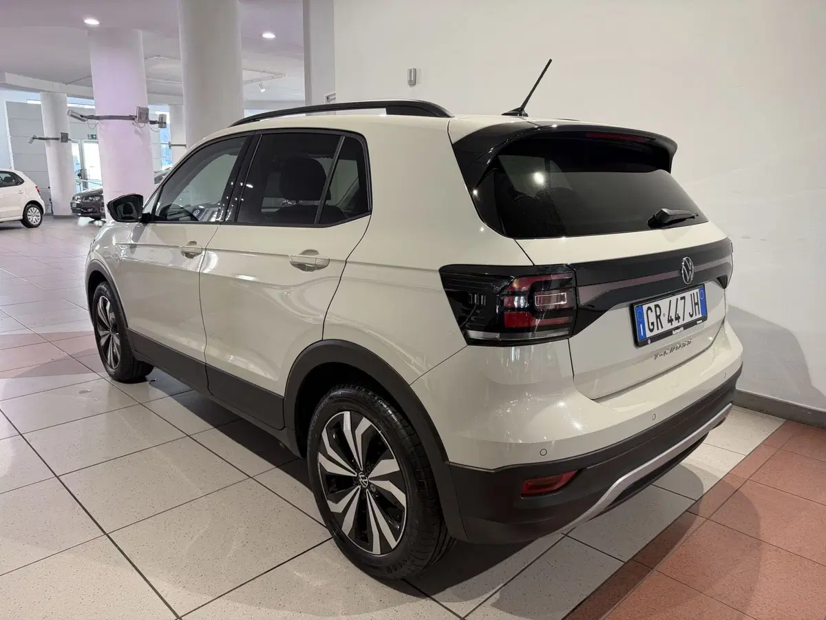 Volkswagen T-Cross usata a Genova (3)