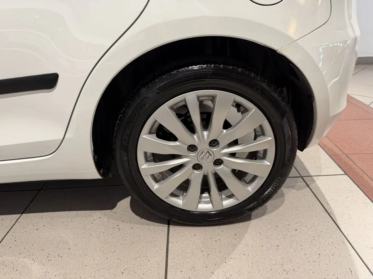 Suzuki Swift usata a Genova (14)