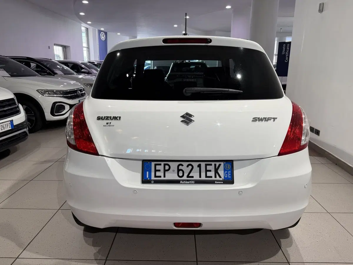 Suzuki Swift usata a Genova (4)