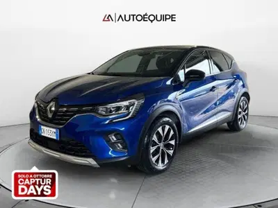 Renault Captur 1.6 full hybrid Techno 145cv auto del 2023 usata a Marino