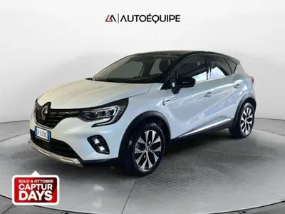 Renault Captur Mild Hybrid 140 CV Techno del 2023 usata a Marino