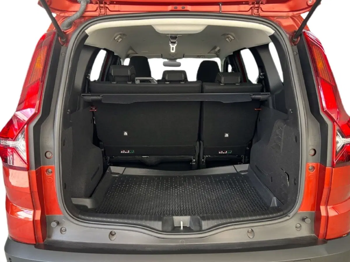 Dacia Jogger usata a Roma (10)