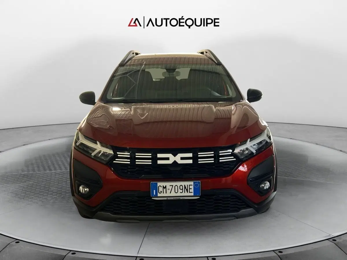 Dacia Jogger usata a Roma (8)