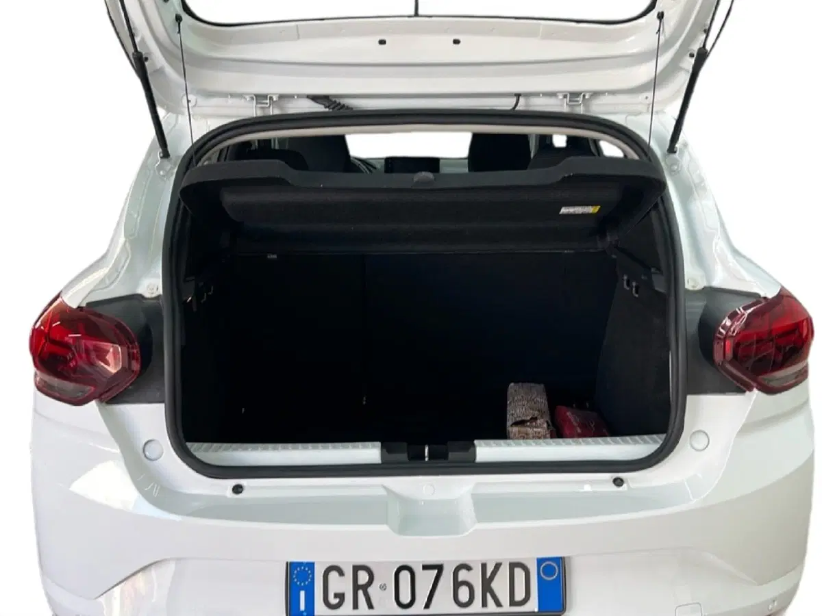 Dacia Sandero Streetway usata a Roma (10)