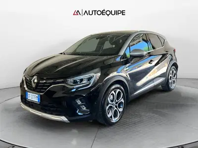 Renault Captur Blue dCi 115 CV EDC Intens del 2021 usata a Roma