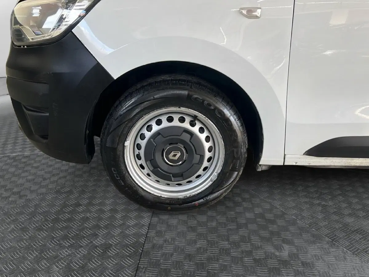 Renault Express usata a Roma (9)