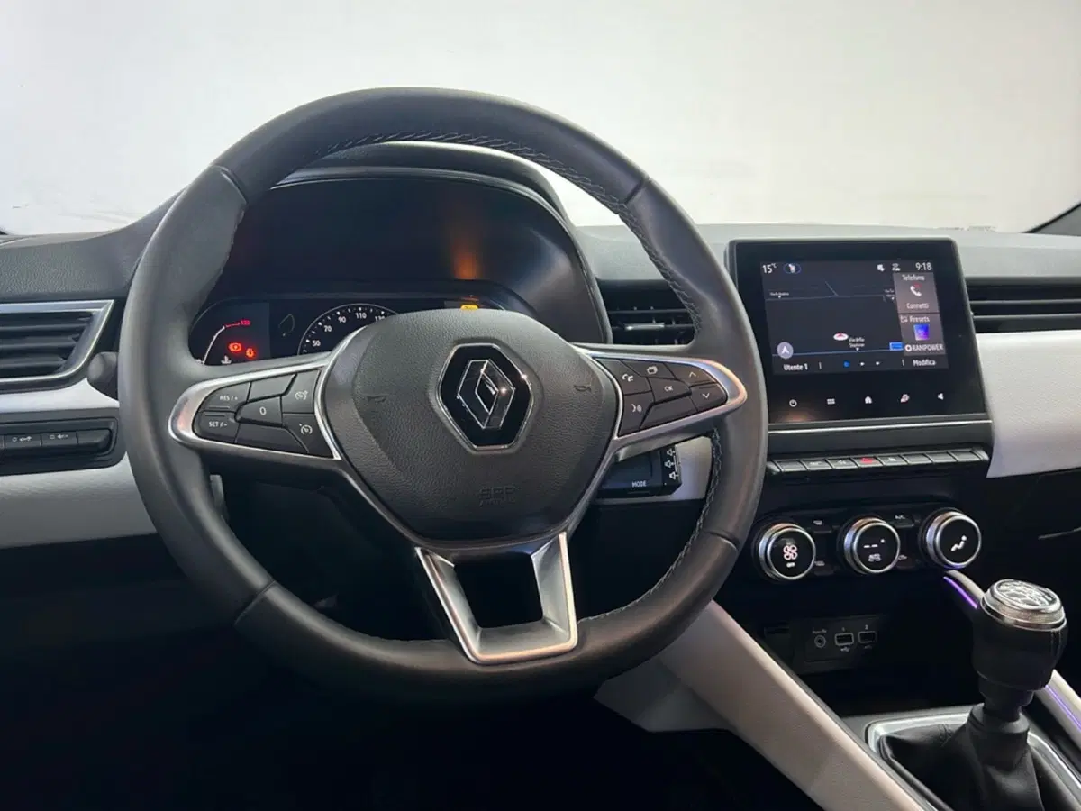 Renault Clio usata a Roma (12)